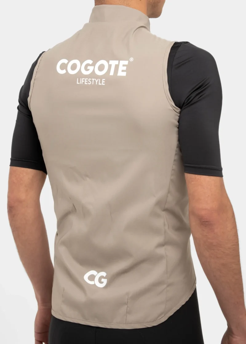 CHALECO CG PRO HOMBRE BEIGE